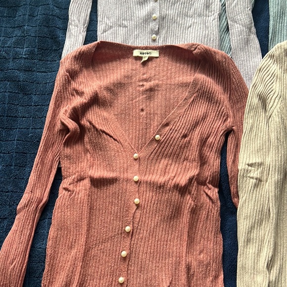 4 Cotton Cardigans - Picture 5 of 5